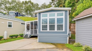 House (1 Bedroom) | Interior - Lake Norman Getaway w/ Pool Access + Kayaking! (Sherrills Ford)