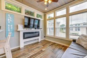 House (1 Bedroom) | Interior - Lake Norman Getaway w/ Pool Access + Kayaking! (Sherrills Ford)