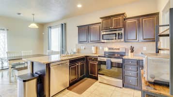 Nhà (3 Bedrooms) | Nội thất