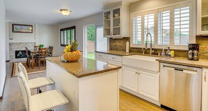 Washington Retreat w/ Yard - Near Seattle!