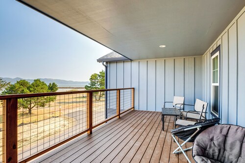 Beautiful Water Views: Coastal Oregon Townhome!