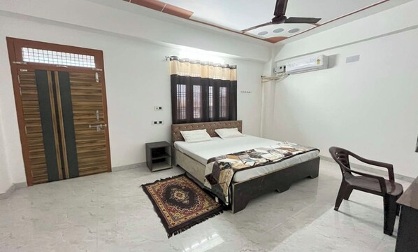 Deluxe Double Room, 2 Bedrooms, Private Bathroom | Memory foam beds, individually decorated, individually furnished