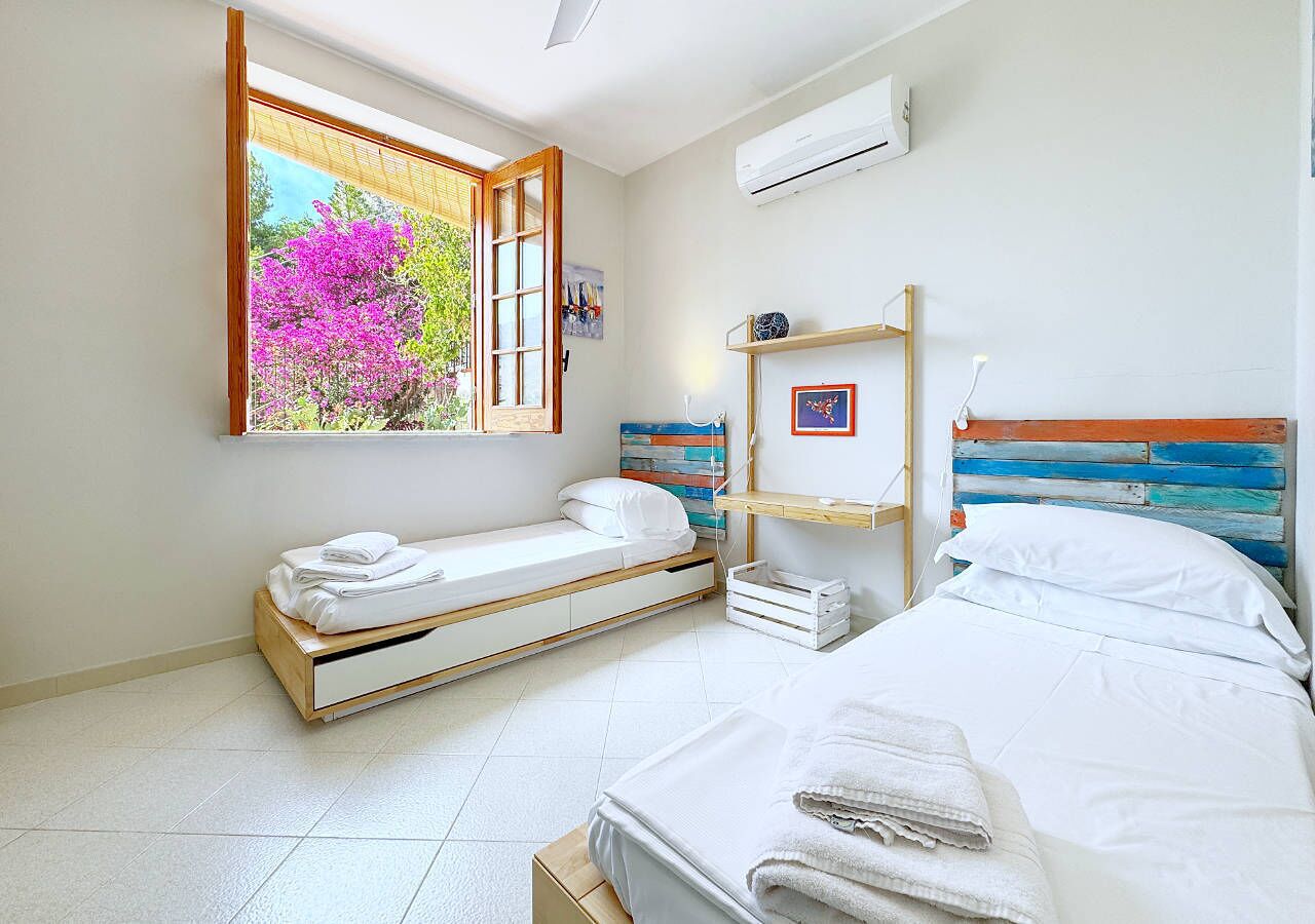 Basic Apartment, Sea View | 2 bedrooms, individually decorated, individually furnished, free WiFi