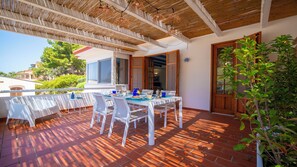 Basic-Apartment, Meerblick | Terrasse/Patio