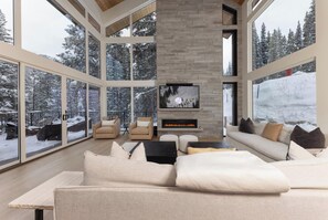 Smart TV, fireplace, ping pong