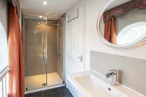 Shower, hair dryer, shampoo