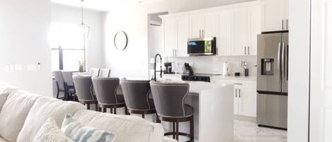 Smart TV, offices, computer monitors, printers