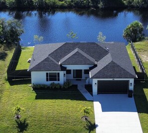 Exterior - D`Marsha - ESQUISITE (Cape Coral)