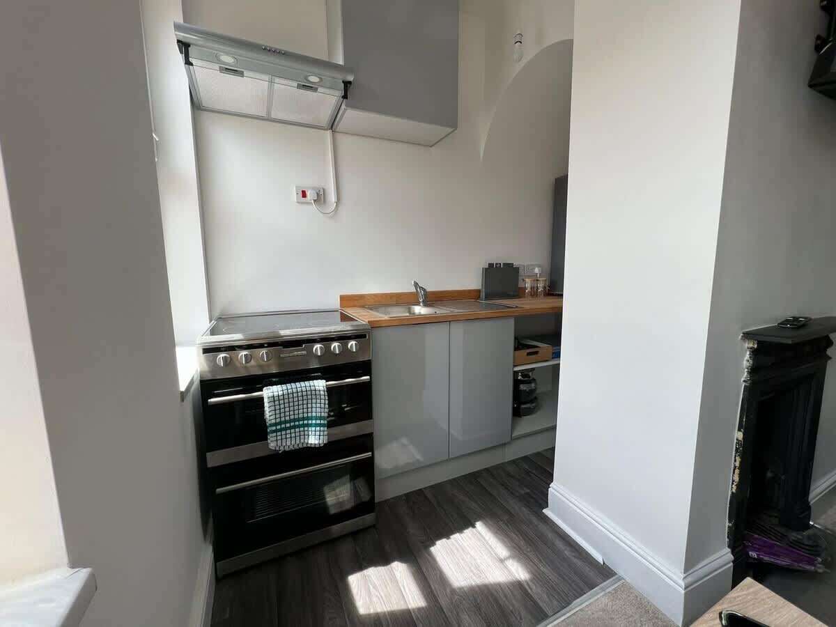 Fridge, oven, electric kettle, cookware/dishes/utensils