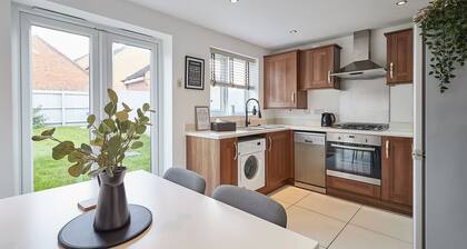 Host & Stay | Polwell Road