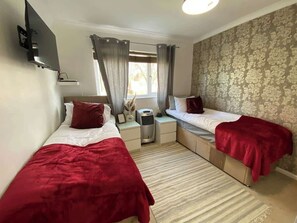 4 chambres, Wi-Fi, draps fournis