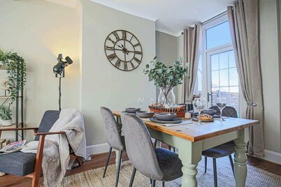 Host & Stay | Newington Road