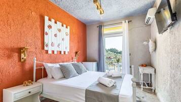 1 bedroom, travel crib, WiFi, bed sheets