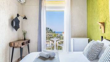 1 bedroom, travel crib, WiFi, bed sheets