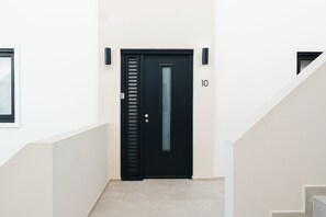 Interior - Blue Bay Stylish Seabreeze Home (Sint Michiel)