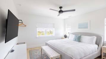 6 bedrooms, iron/ironing board, WiFi, bed sheets