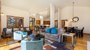 Maison mitoyenne, 3 chambres | Coin séjour