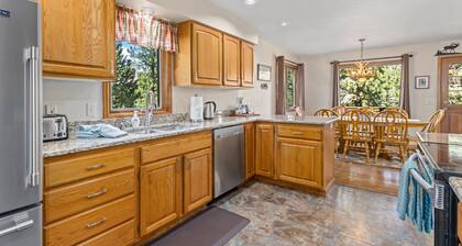 Mcdermott Base Camp Vacation Rental By Estes Park Homes 4 Bedroom Home