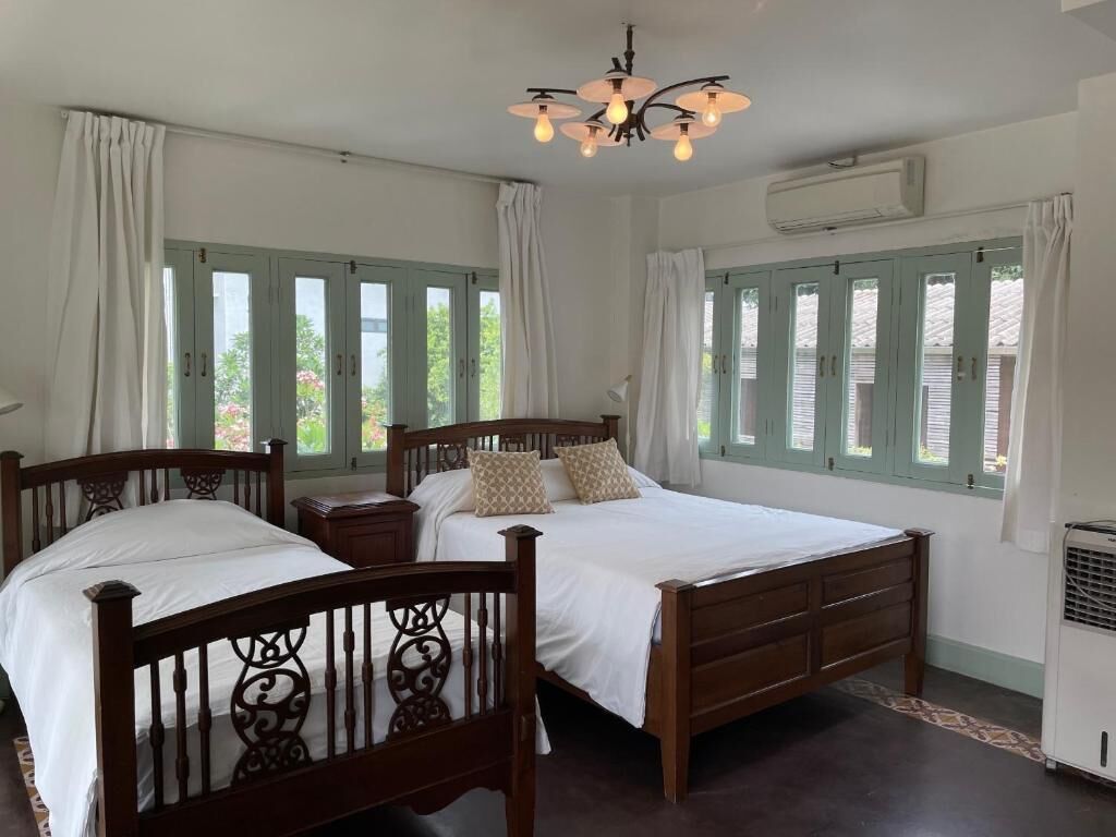 Deluxe Private Balcony Room - Large + Single Bed