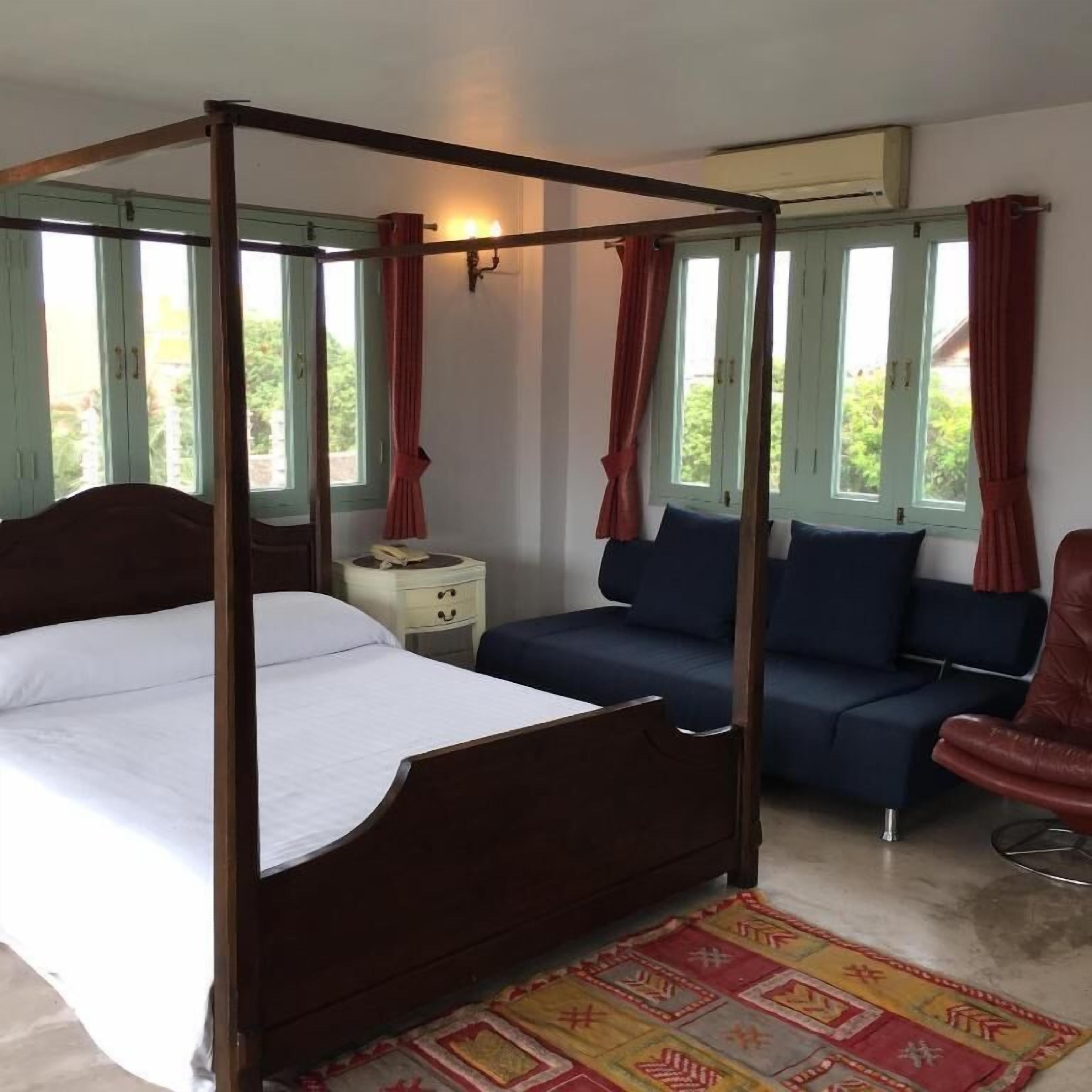 Signature Top-Floor Mountain View Balcony Room