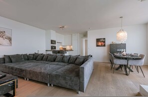 Apartment | 2 Schlafzimmer, Schreibtisch, Internetzugang