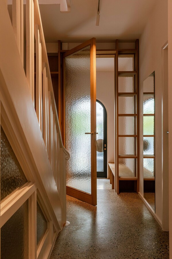 4 bedrooms, desk, Internet - Beautiful Bright and Spacious Home in Antwerp (Antwerp)