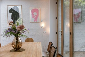 4 bedrooms, desk, Internet - Beautiful Bright and Spacious Home in Antwerp (Antwerp)