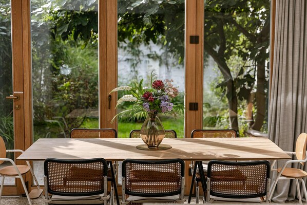 4 bedrooms, desk, Internet - Beautiful Bright and Spacious Home in Antwerp (Antwerp)