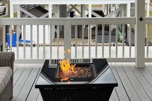 The Charm Of Cherry Grove