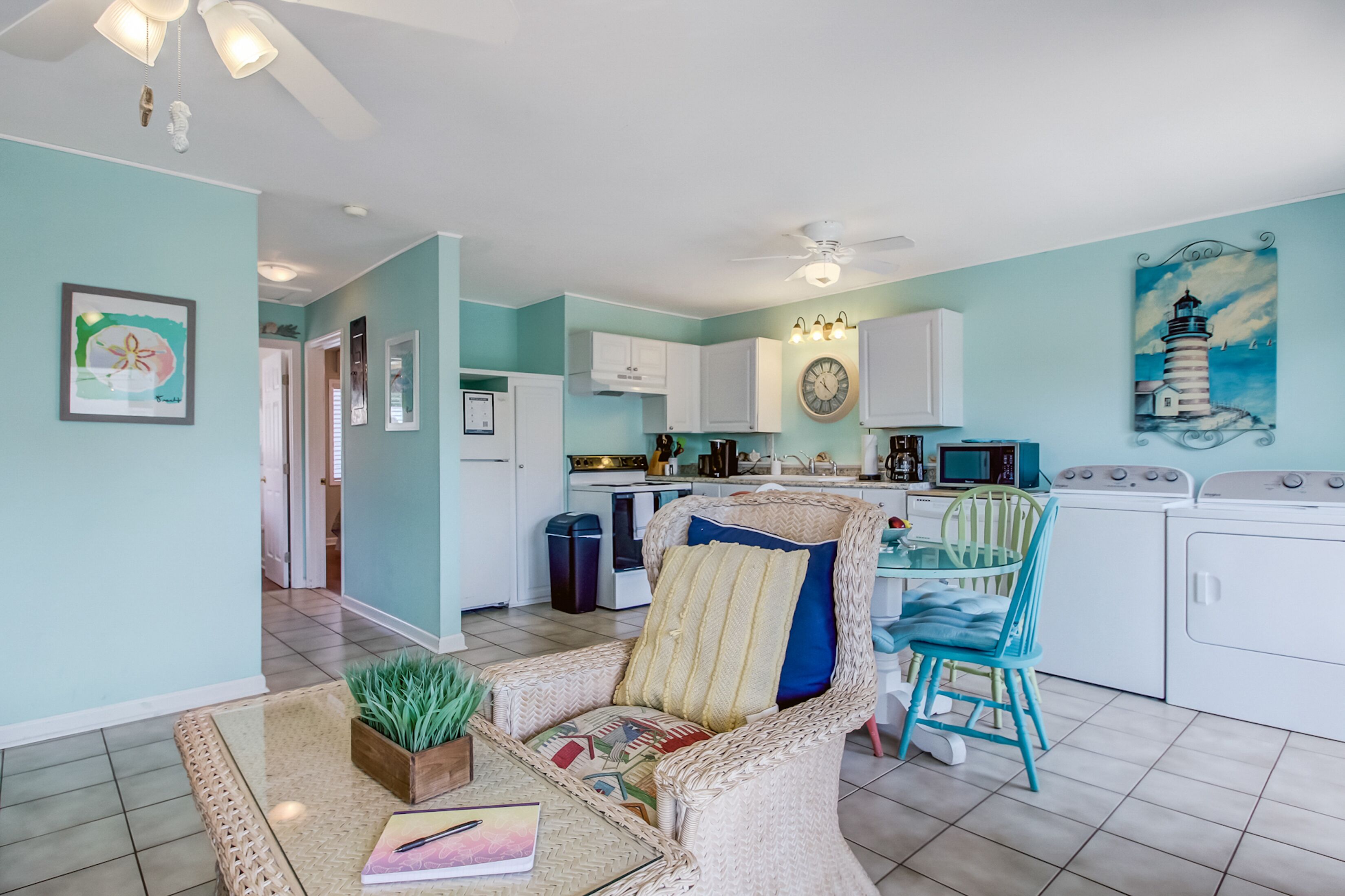 6 habitaciones, tabla de planchar con plancha y wifi gratis 