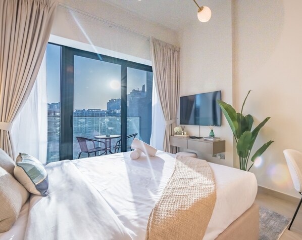 In-room safe, iron/ironing board, free WiFi, bed sheets