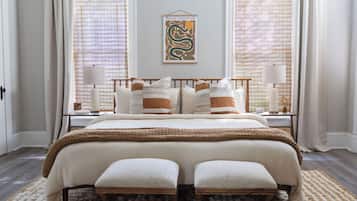 3 Schlafzimmer, Schreibtisch, Bügeleisen/Bügelbrett, Reisekinderbett