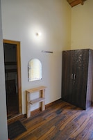 Chambre Double Deluxe, vue montagne | Espace de travail pour ordinateur portable, chambres insonorisées