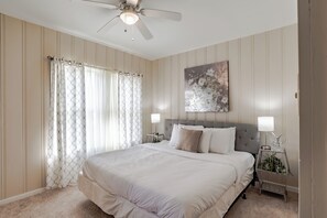 6 chambres, fer et planche à repasser, Wi-Fi gratuit