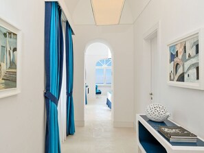 Interior - AMORE RENTALS - Villa Antea with Two Swimming Pools and Sea View (Massa Lubrense)