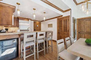 Dining - The Aspen Mountain Residences 32B - 1 Bedroom Residence (Aspen)