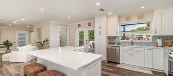 25% Fall Discount! Sailboat access. Under Fire Pit and Heated Pool
