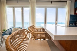 Dining - Del Mare At Buye Beach Rooftop (Pedernales)