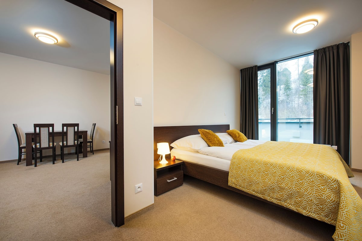 Apartment, Balcony | Hypo-allergenic bedding available, minibar (free items), in-room safe