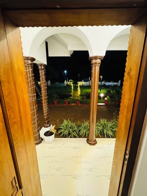 Chambre Double Standard, vue jardin | Vue sur le jardin