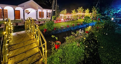 Coconut Creek Homestay