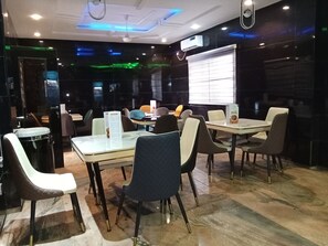 Restaurant - Dutse Suites and Luxury (Abuja)