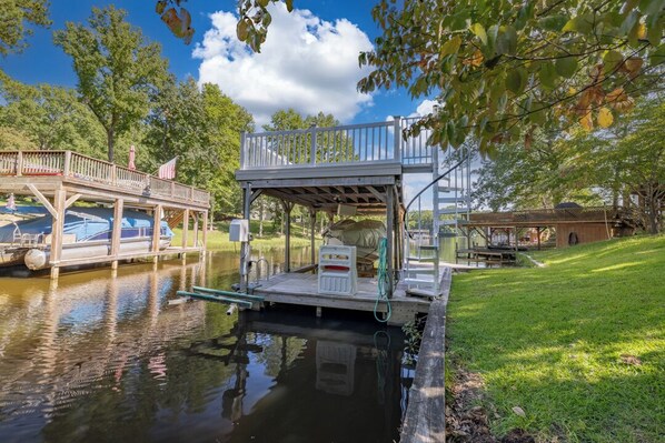 Miscellaneous - New! Lakefront, Great Location, Pet Friendly (Henrico)