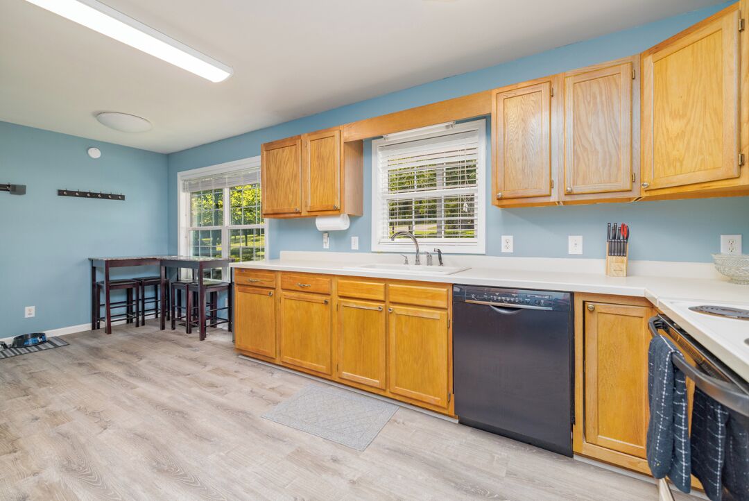 冰箱、微波炉、烤箱、炉灶