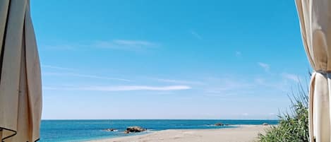 Vlak bij het strand