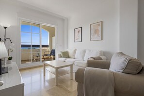 TV - Nice Seaview 2 Bed 2 Bath Apartm. (Benalmádena)
