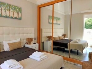 1 bedroom, iron/ironing board, WiFi, bed sheets - Casa Naranja Cabopino 2 pools & heated indoor pool (Marbella)