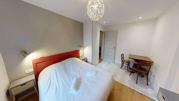 8 bedrooms, iron/ironing board, travel crib, free WiFi