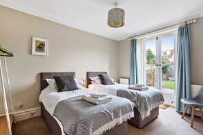 3 Schlafzimmer, Bügeleisen/Bügelbrett, Reisekinderbett, kostenloses WLAN