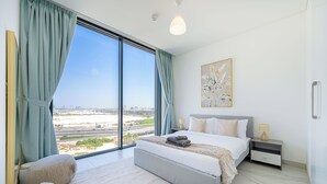 Deluxe Apartment, Balcony, City View | 2 bilik tidur, meja, seterika/papan seterika, Wi-fi percuma 